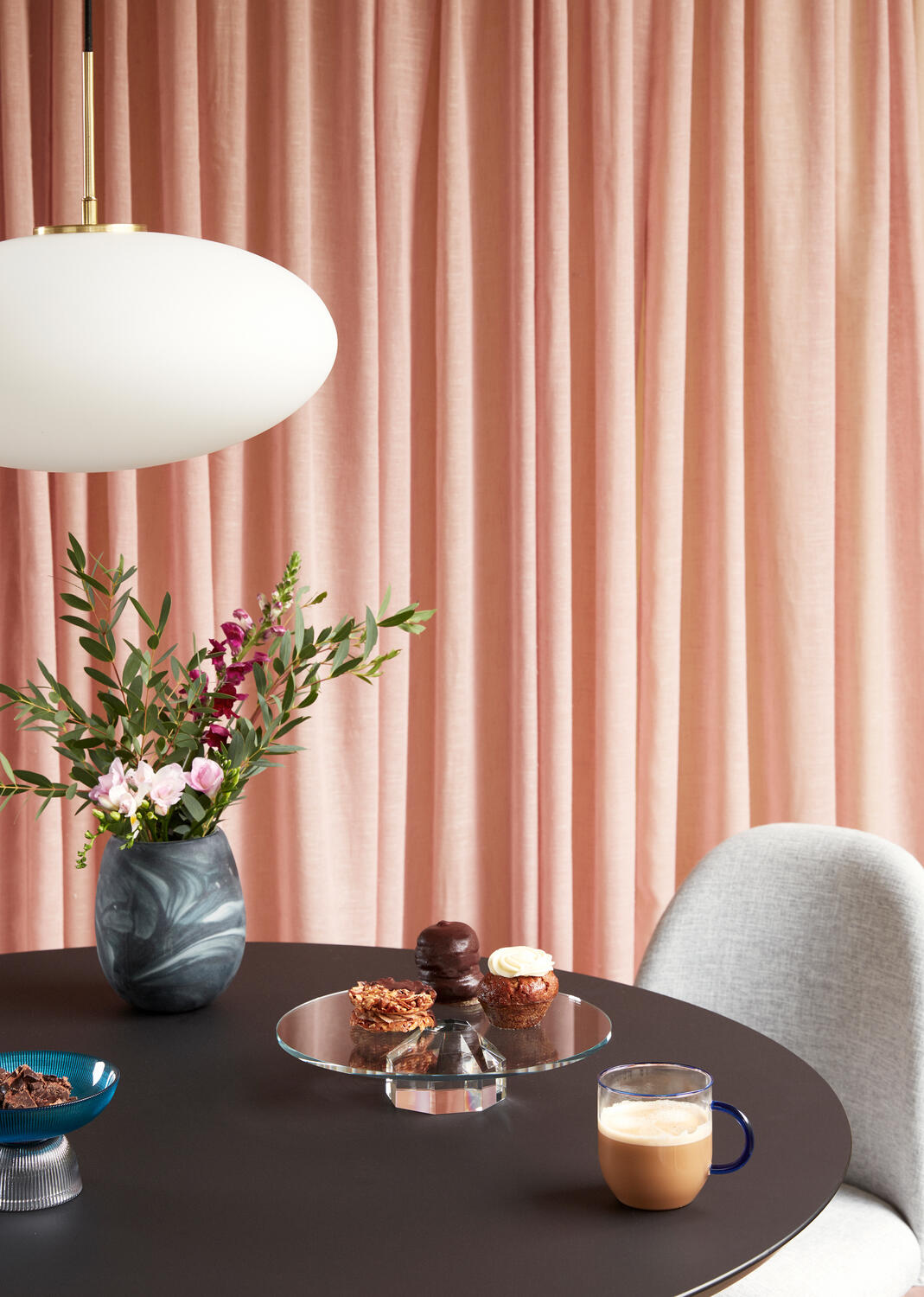 Muse Ellipse pendel, hvid - Ø40 cm